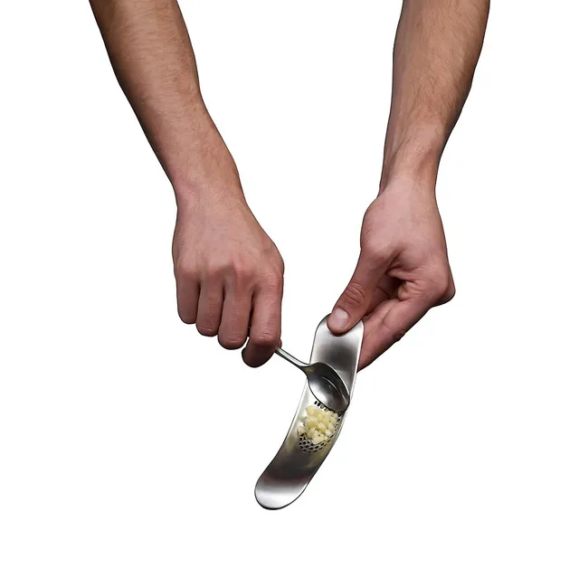 Joseph Joseph Stainless Steel Garlic Crusher 5 Joseph Joseph Stainless Steel Garlic Crusher - Image 3